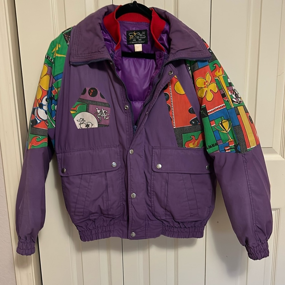 Vintage winter puffer jacket from XI Asian Games, size S.